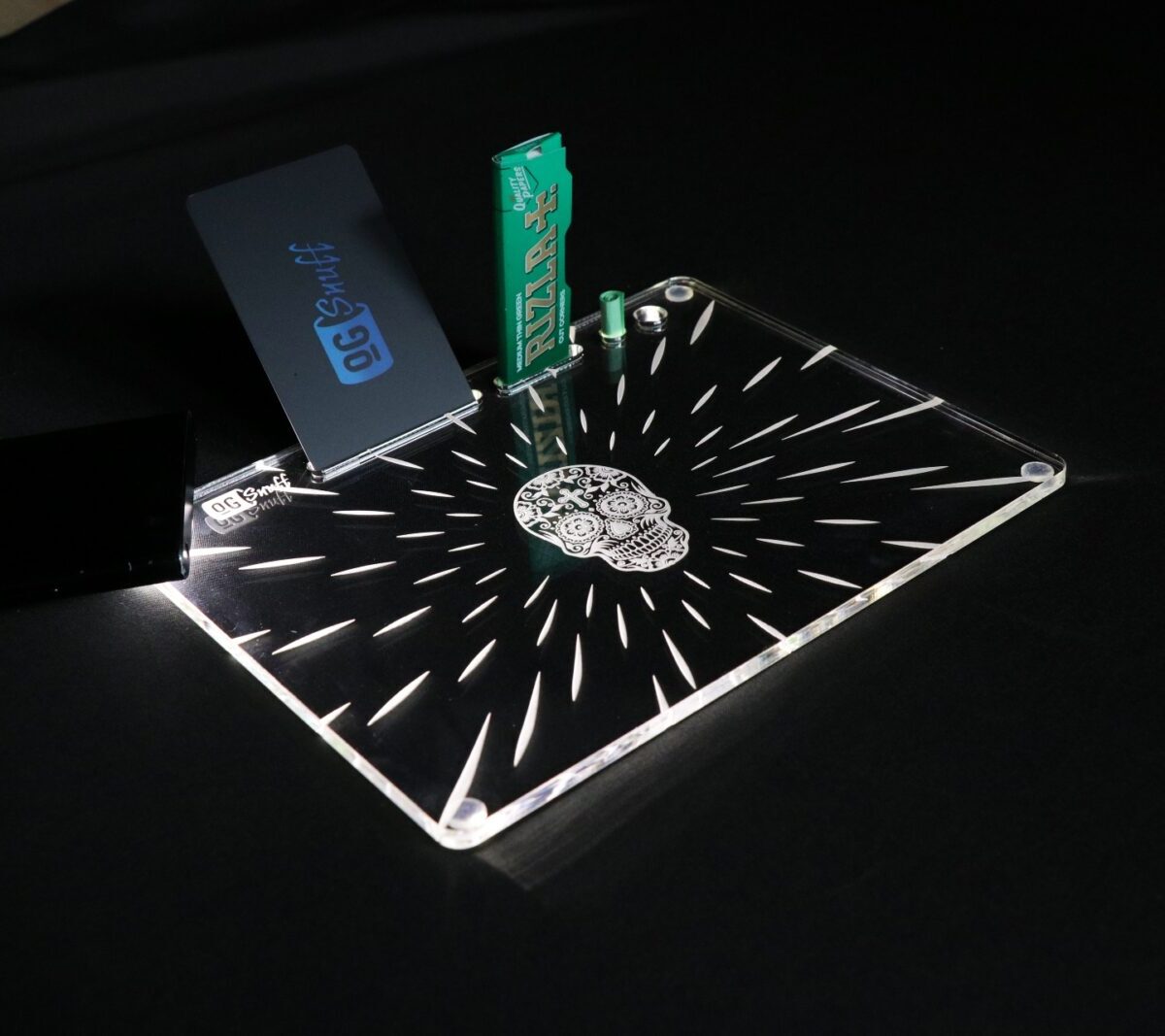 Flying Skull Rolling Tray with light reflective pad !!NEW!!